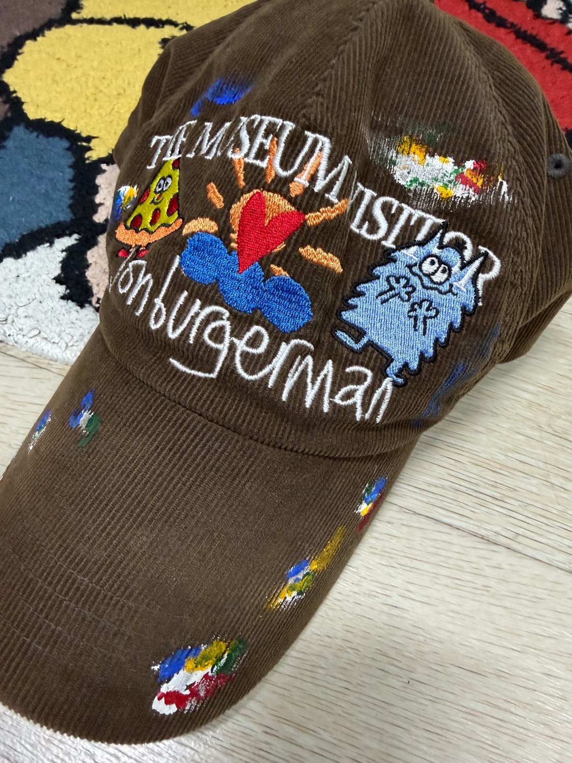 더 뮤지엄 비지터 X 존 버거맨 콜라보 볼캡(정품) 상품이미지2