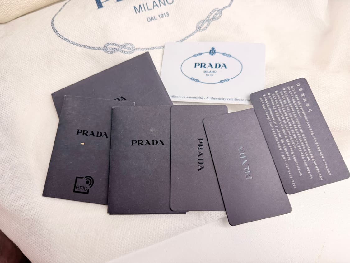 [정품] 프라다 비텔로 다이노 소프트 가죽 토트백 1BG301 상품이미지9