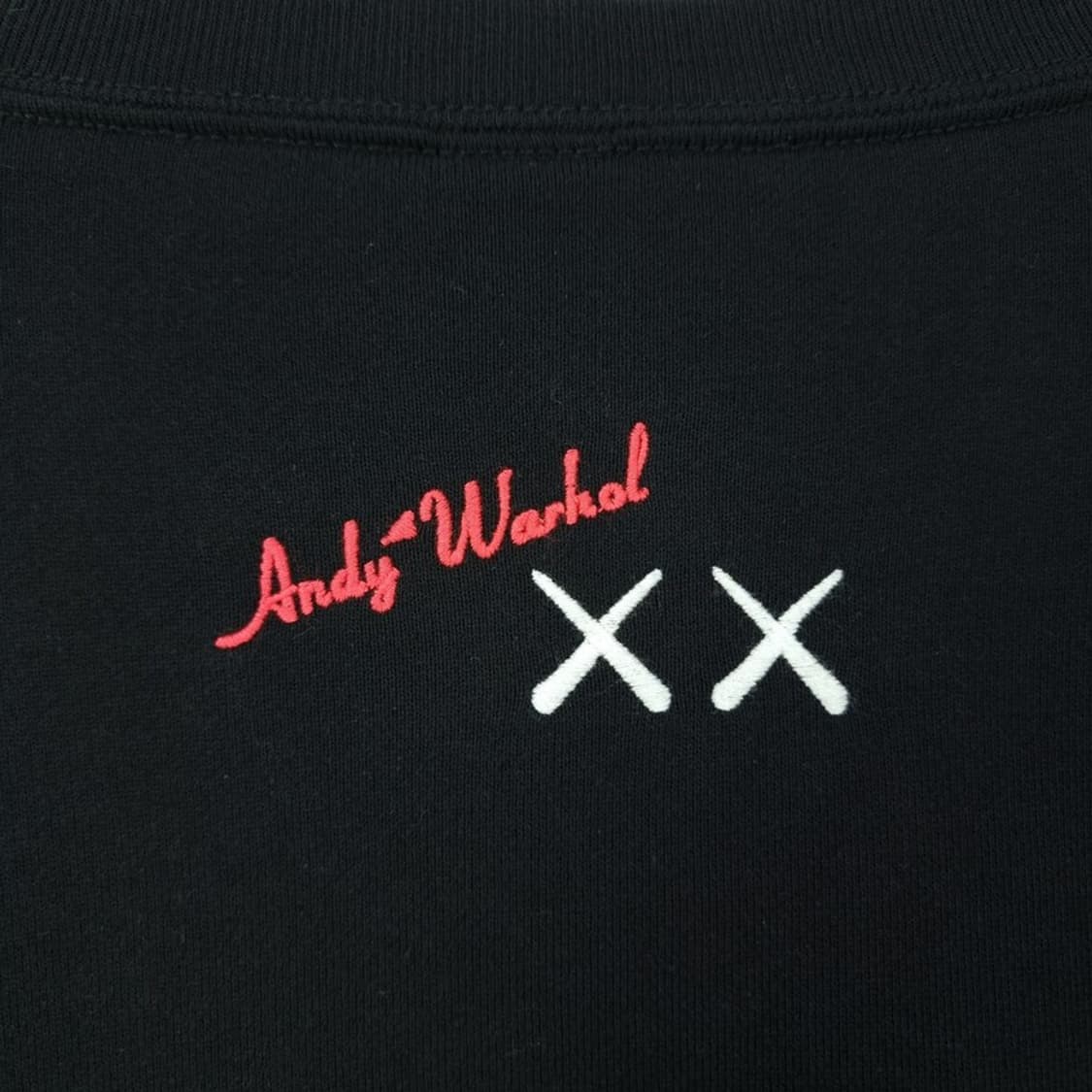 [유니클로 X 카우스] 그래픽 프린팅 오버핏 맨투맨 블랙 M19847 상품이미지6