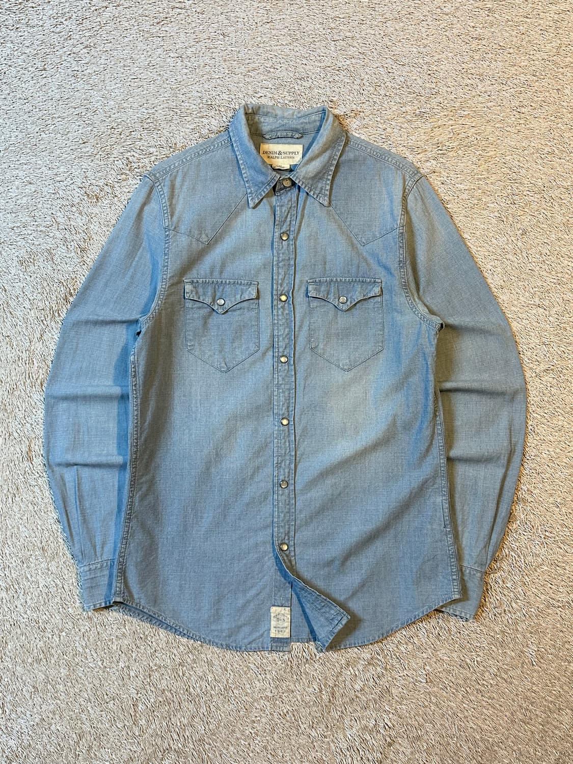 데님앤서플라이 랄프로렌 웨스턴 투포켓 샴브레이 데님셔츠 상품이미지1