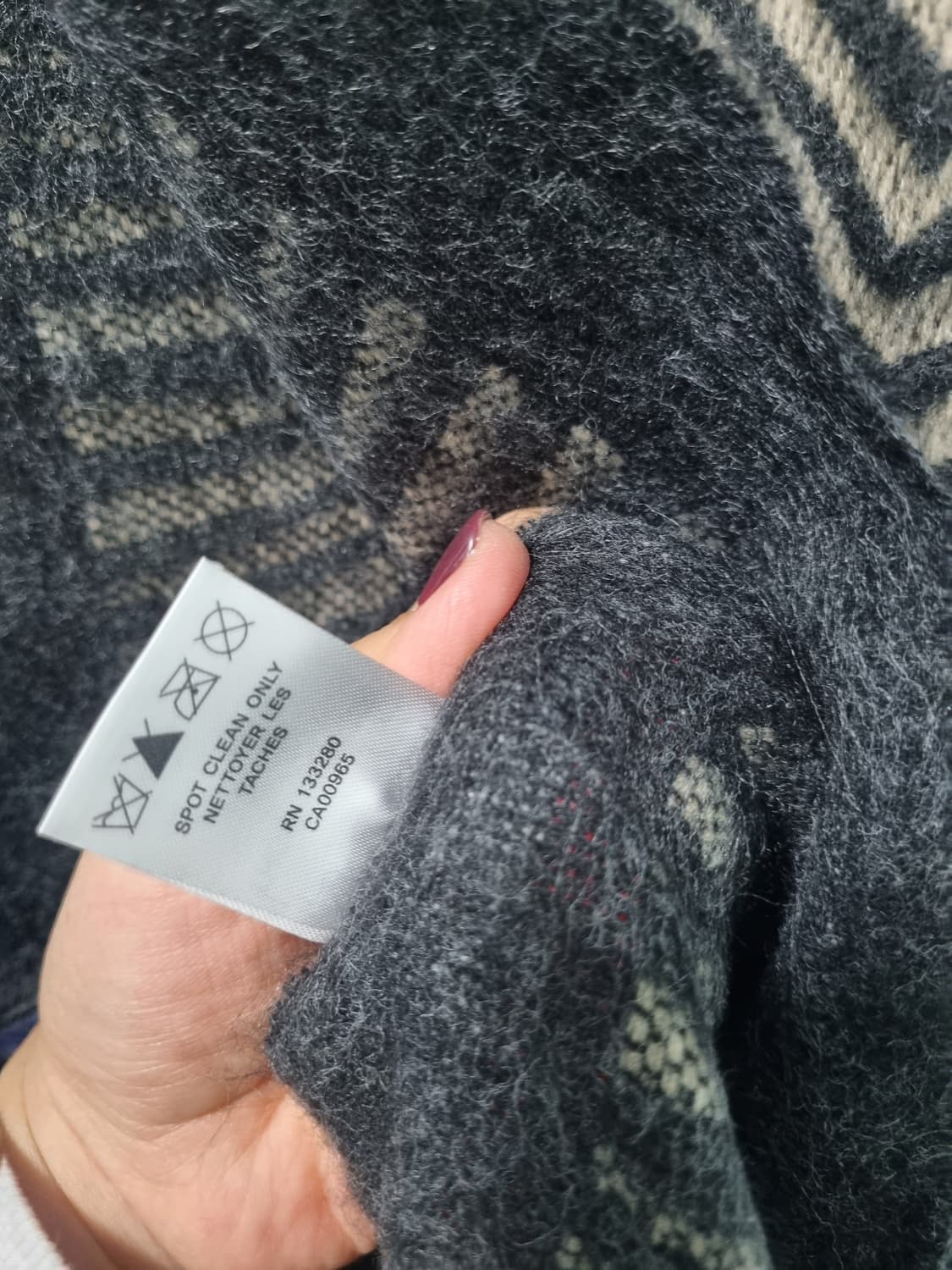 톰브라운 머플러 상품이미지5