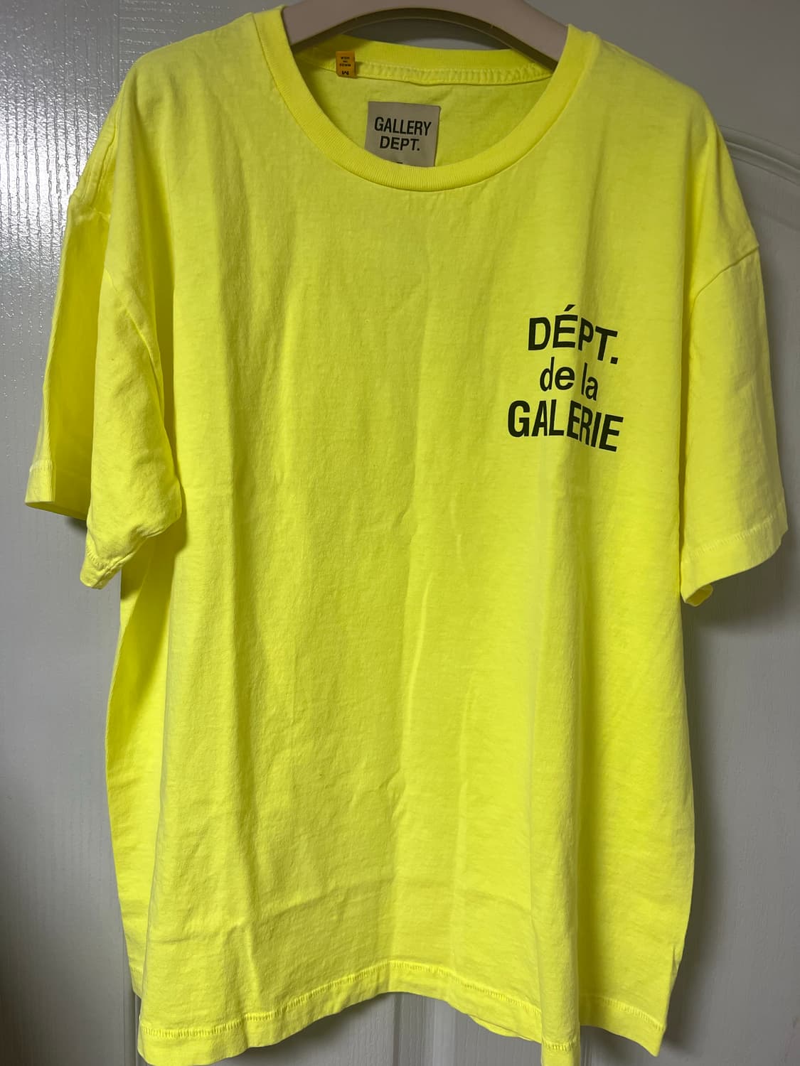갤러리 디파트먼트 프렌치 로고 네온 반팔 M 상품이미지1
