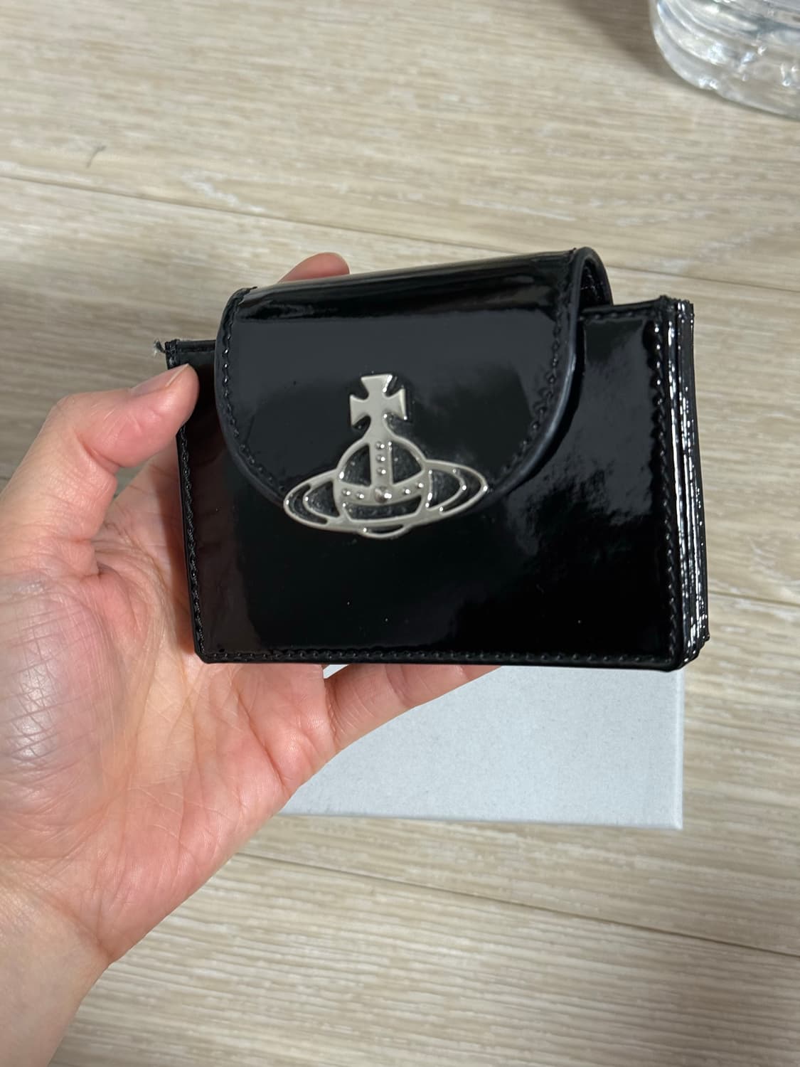 비비안웨스트우드 샤이니 페이던트 플랩 카드홀더 카드지갑 상품이미지4