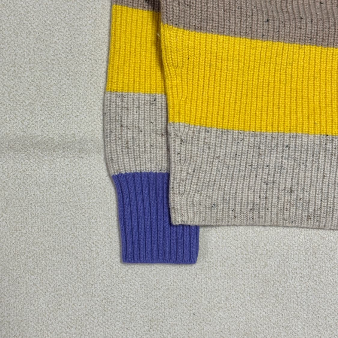 코스 청키 크롭 울 스웨터 상품이미지4