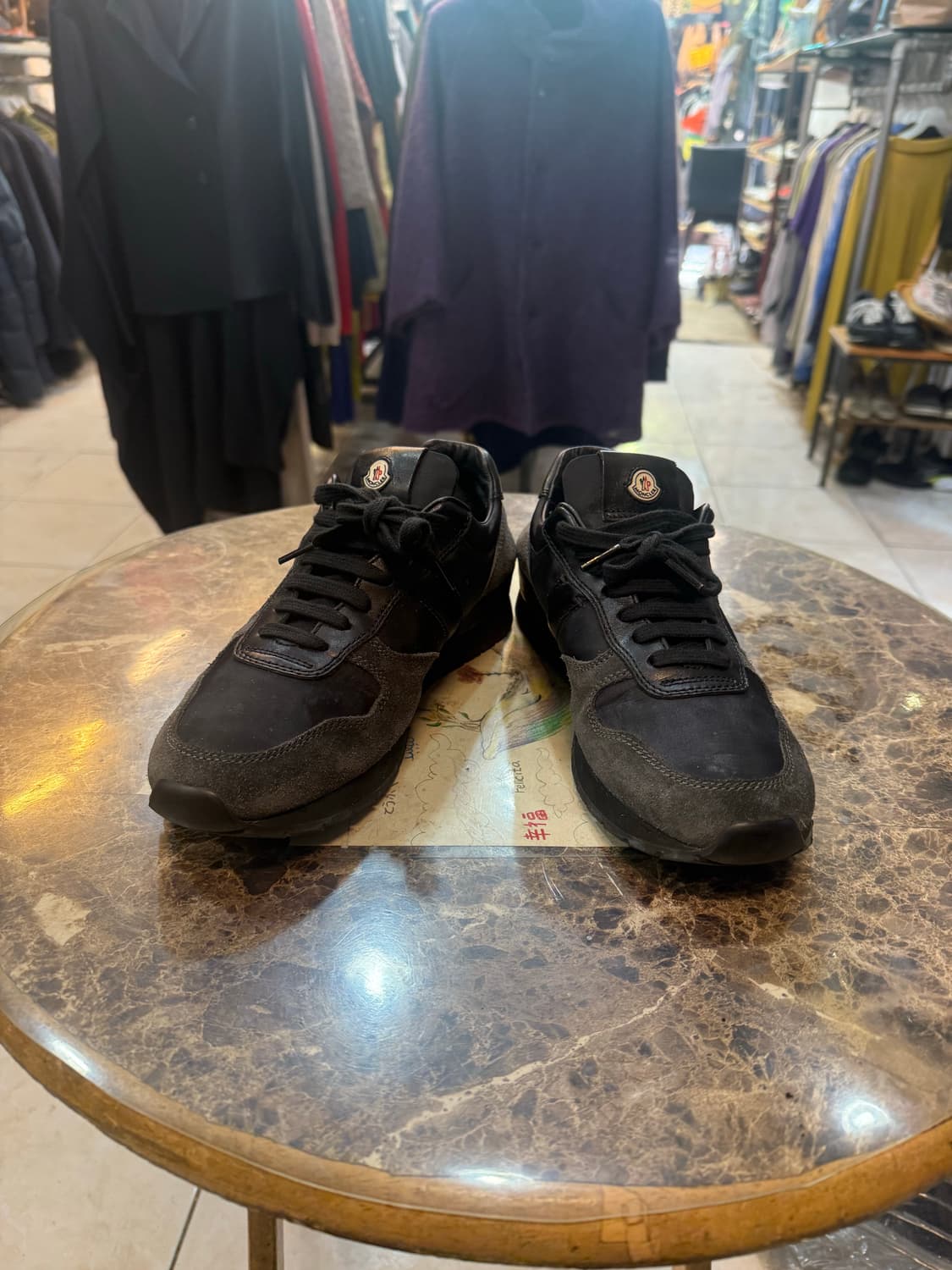 40/260 정품 몽클레어 스니커즈 팝니다 상품이미지1