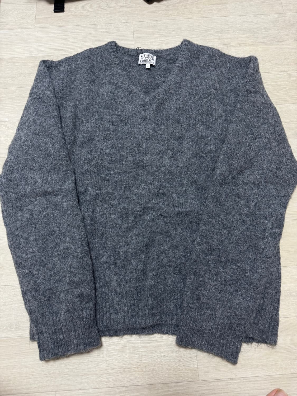 공용[L] 마리떼프랑소와저버 브이넥 알파카 풀오버니트 상품이미지1