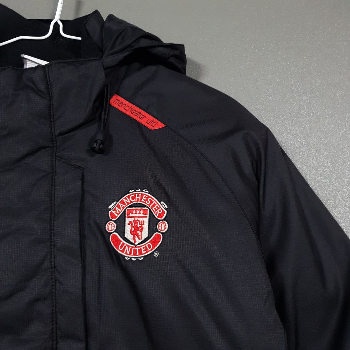 실측 L (100) 나이키 00s 맨유 박지성 후드 자켓 패딩 점퍼 블랙 상품이미지2