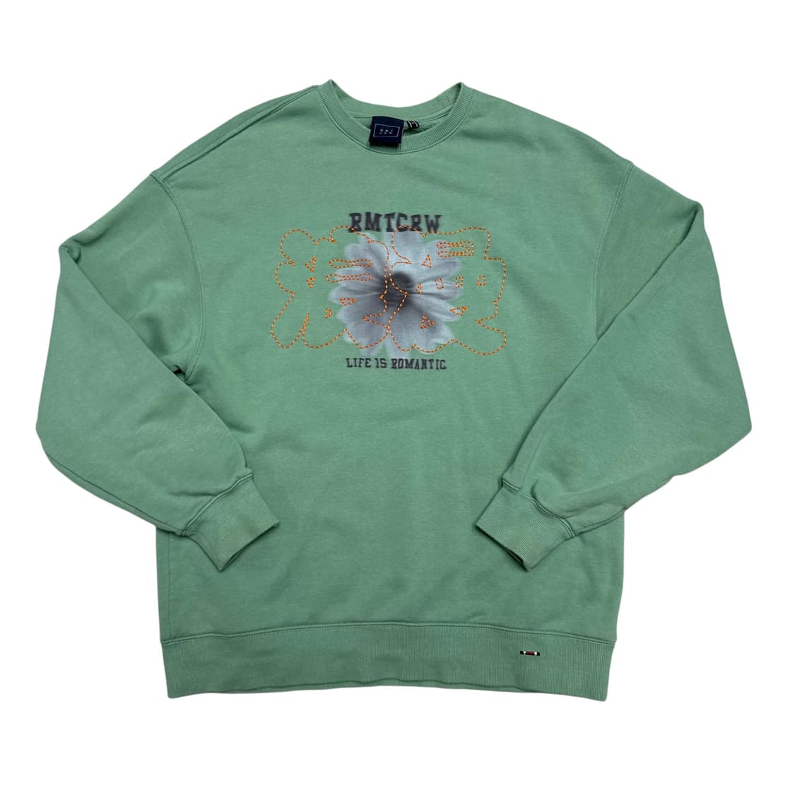 로맨틱크라운 맨투맨 상품이미지1