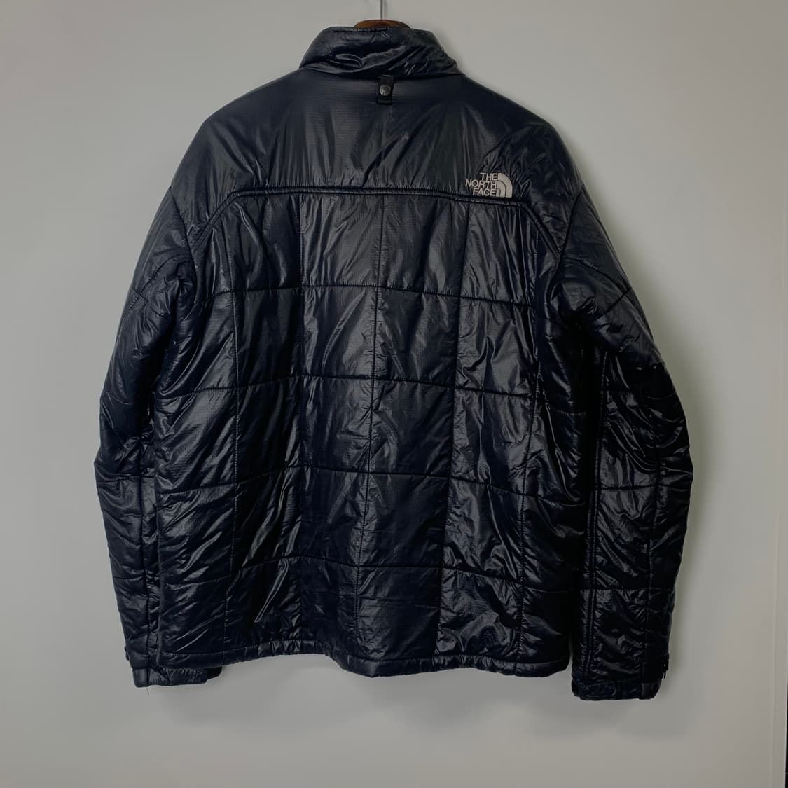 노스페이스 블랙 퀼팅 경량 패딩 상품이미지3