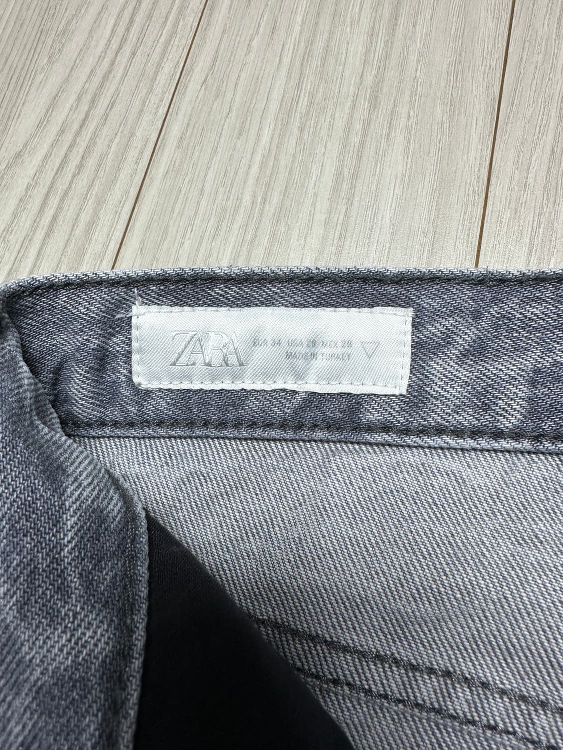 [28] Zara 와이드 부츠컷 데님 상품이미지4