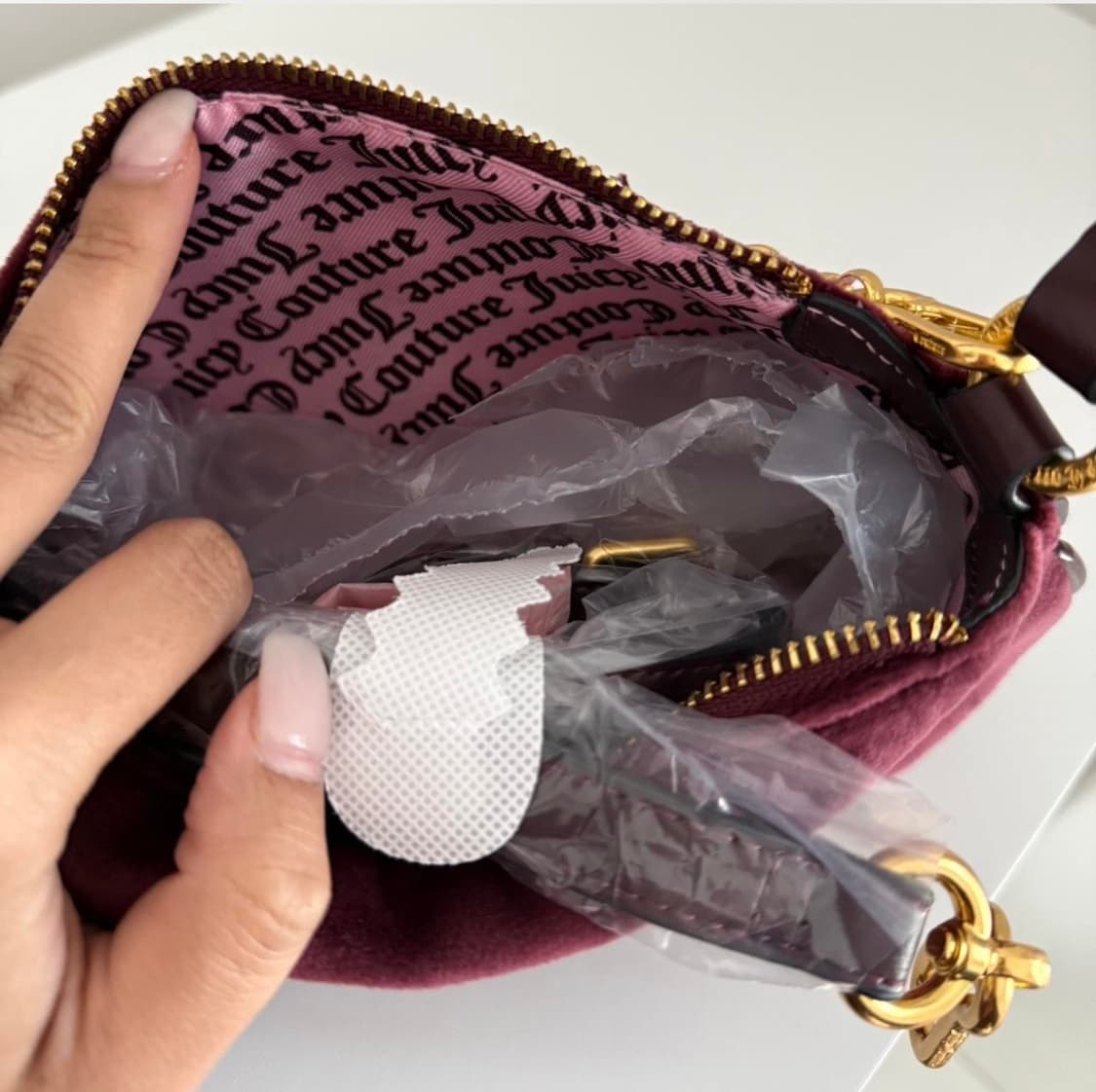 쥬시꾸뀌르 버건디 벨벳 숄더백 상품이미지4