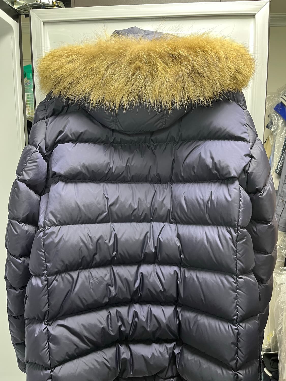 몽클레어 클루니 4사이즈 팝니다. 상품이미지2