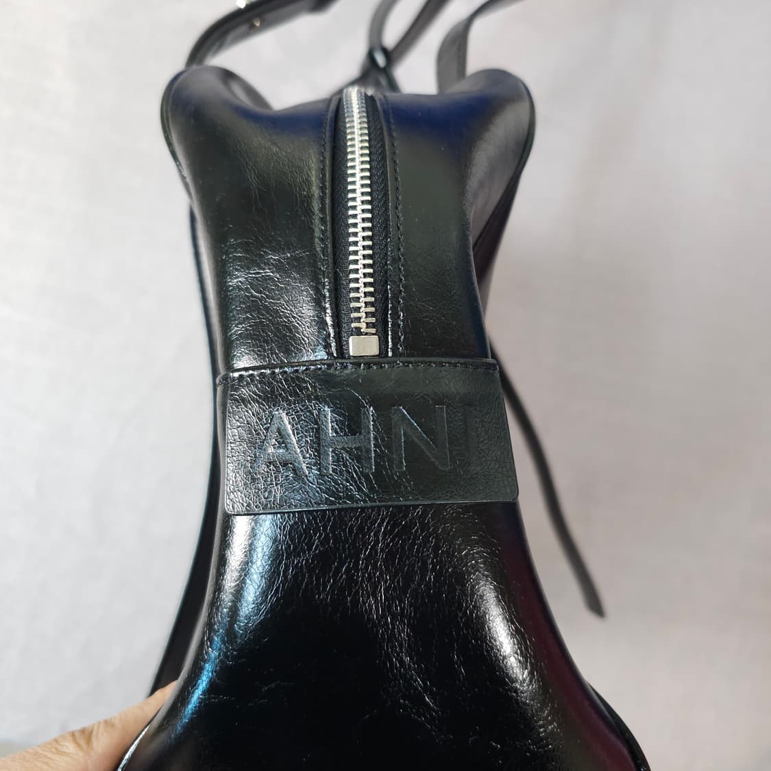 아니 AHNI 미드나잇 보스턴 백 상품이미지2