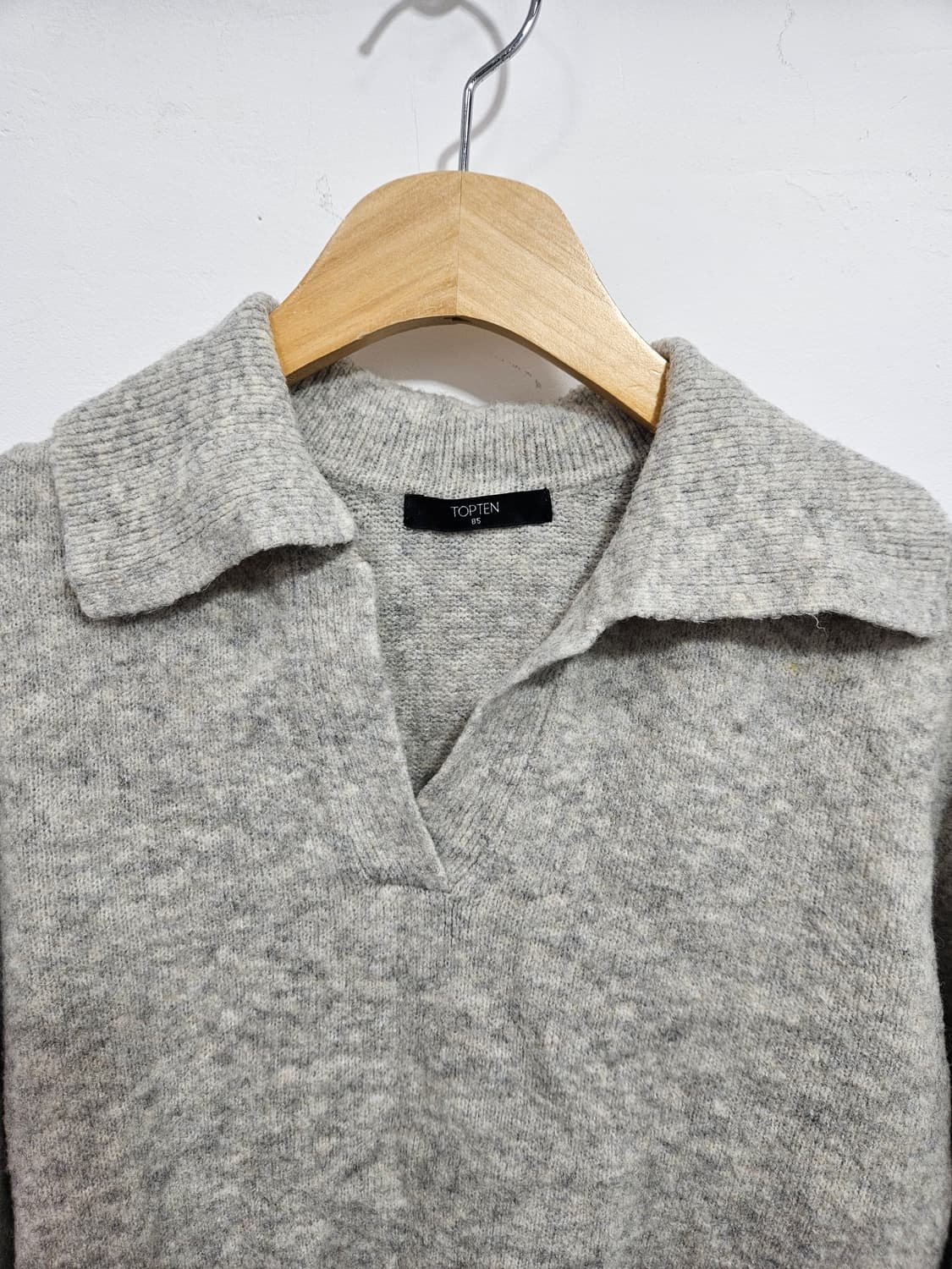 탑텐(TOP10) 카라 브이넥 울혼방 니트 상품이미지2