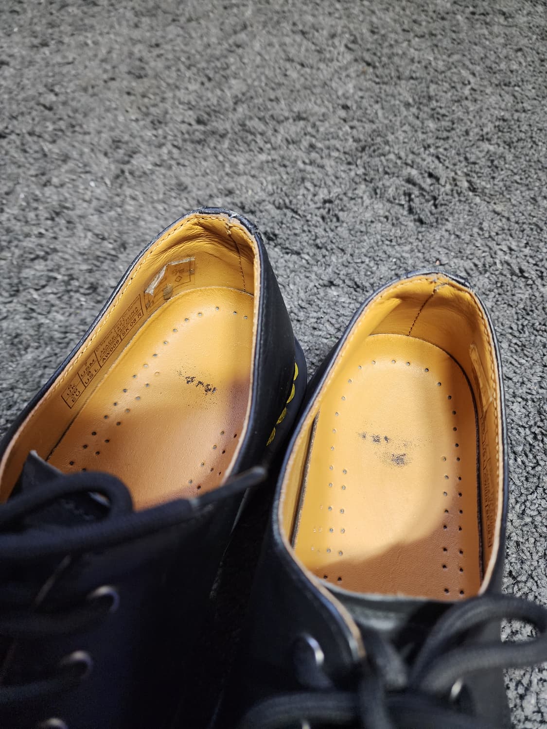 닥터마틴 1461 블랙 스무스 eu39사이즈 상품이미지4