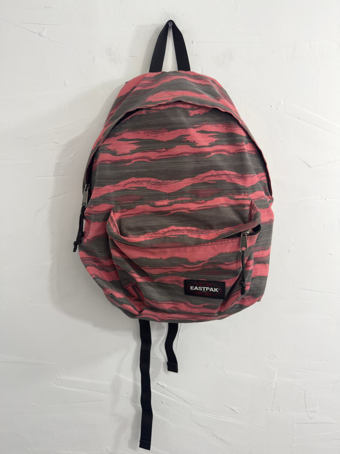 eastpak pattern backpack 상품이미지1