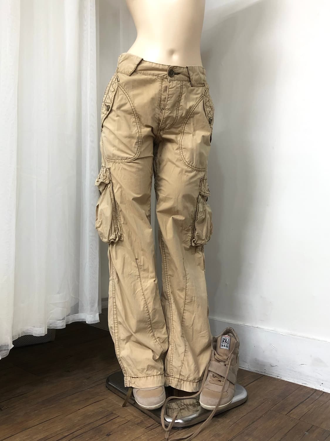 y2k beige stitch detail cargo pants 상품이미지1