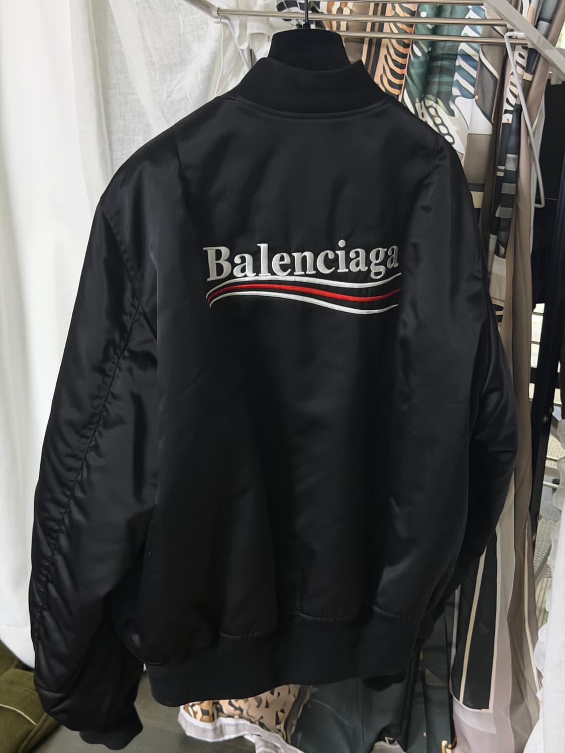 발렌시아가 웨이브로고 봄버 상품이미지8