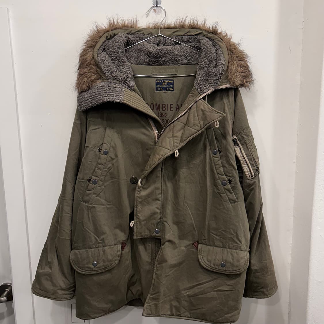 아베크롬비 앤 피치 N3B 야상 개파카 상품이미지2