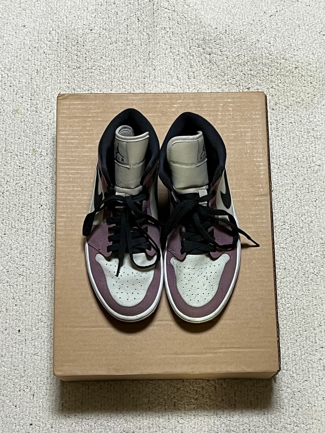 (W) 조던 1 미드 SE 라이트 멀베리 상품이미지2