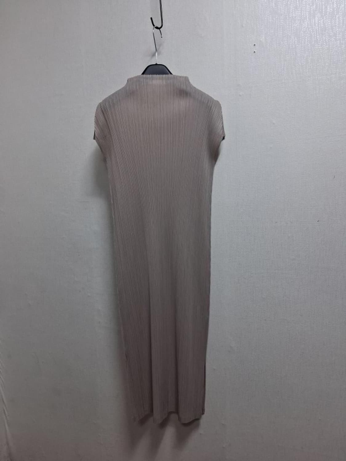 베이지칼라 여성 플리츠 주름 롱원피스 반팔캡소매 66까지적당 상품이미지2