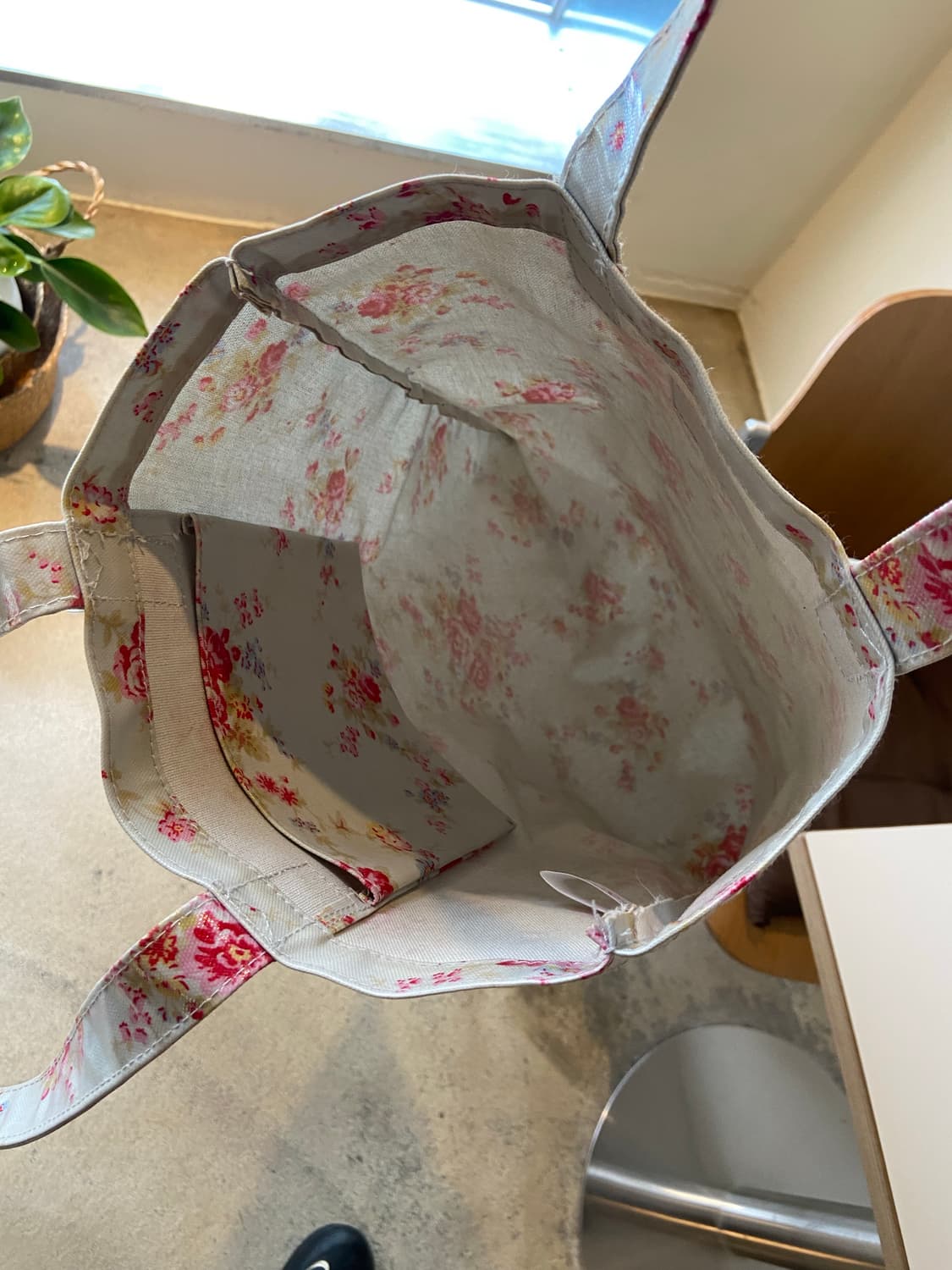 캐스키드슨 플라워 패턴 숄더백 상품이미지4