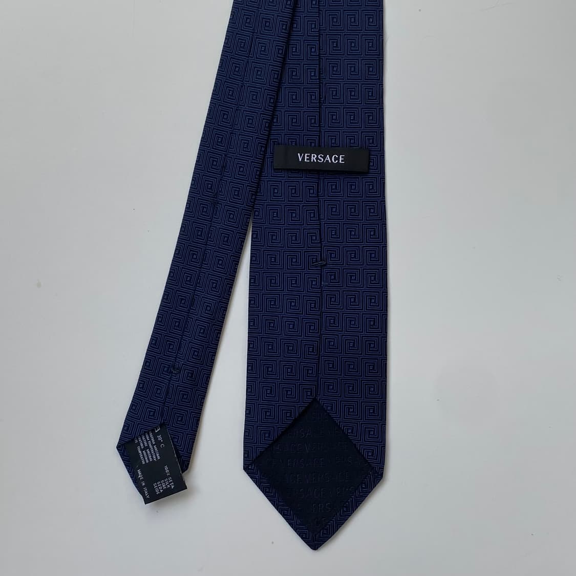 Versace 베르사체 정품 명품 심플로고 넥타이 7.8cm 상품이미지3