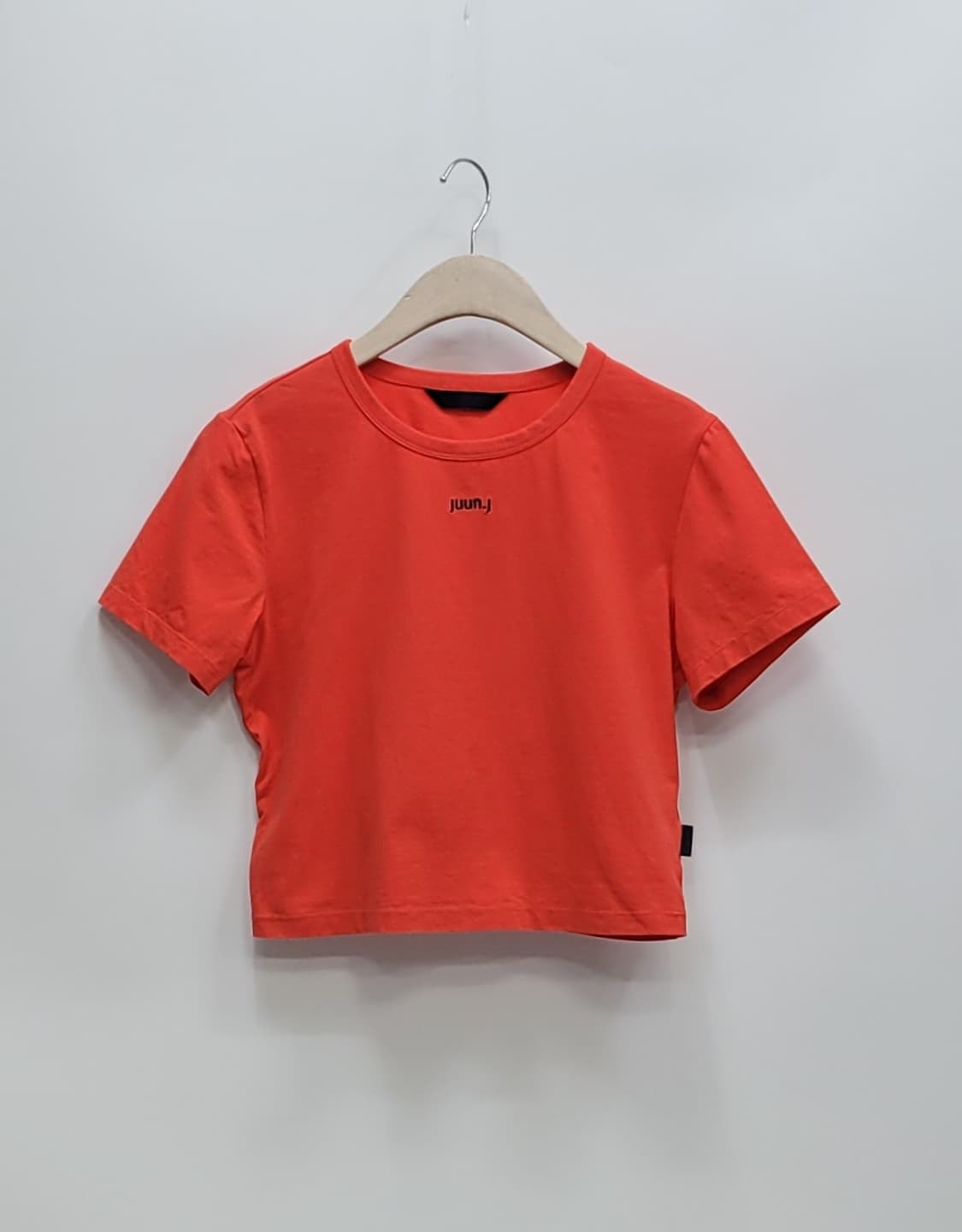 JUUN.J 22SS 준지 자수 로고 크롭 티셔츠 / 여 38 (85)  상품이미지1