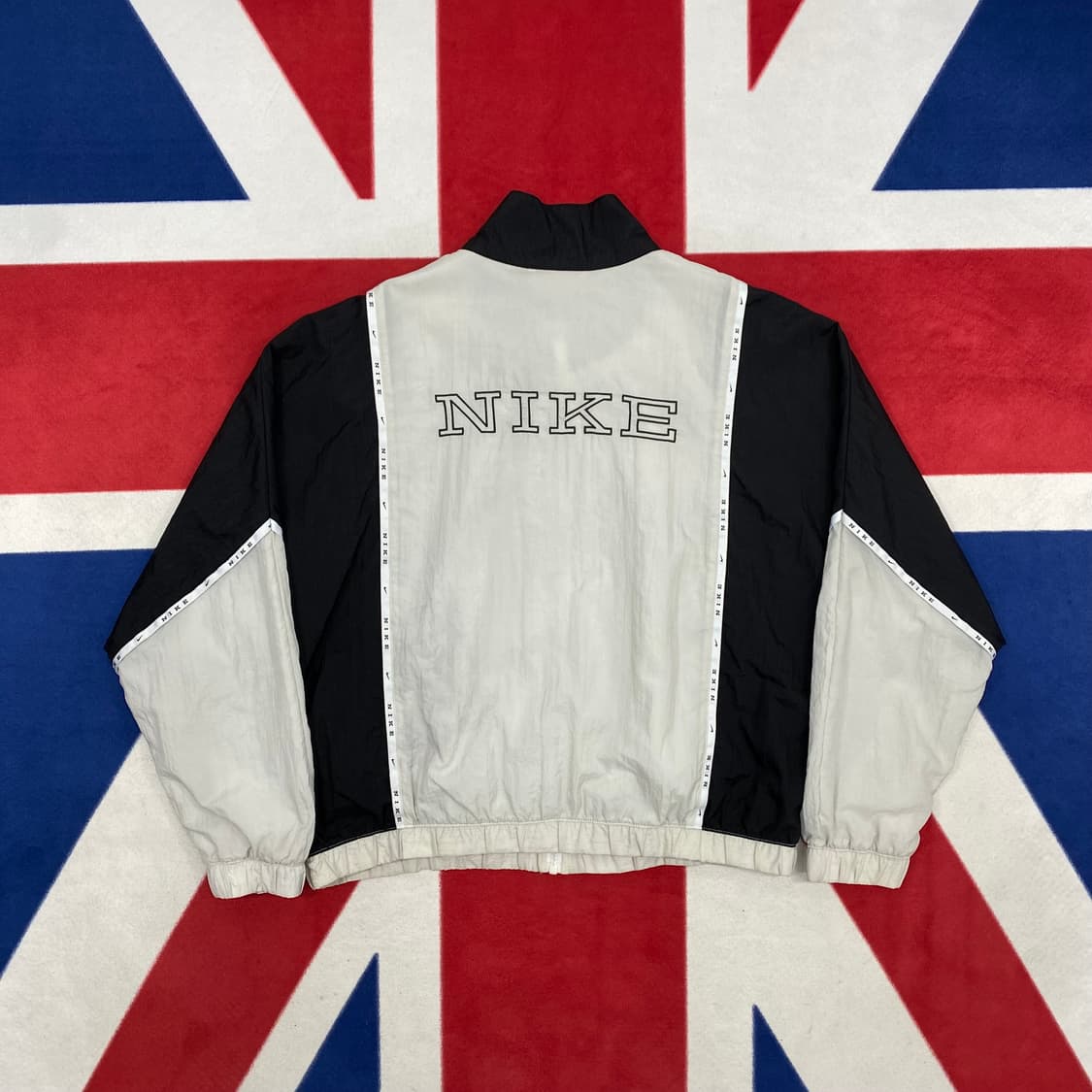 나이키 바람막이  여성 M  상품이미지5