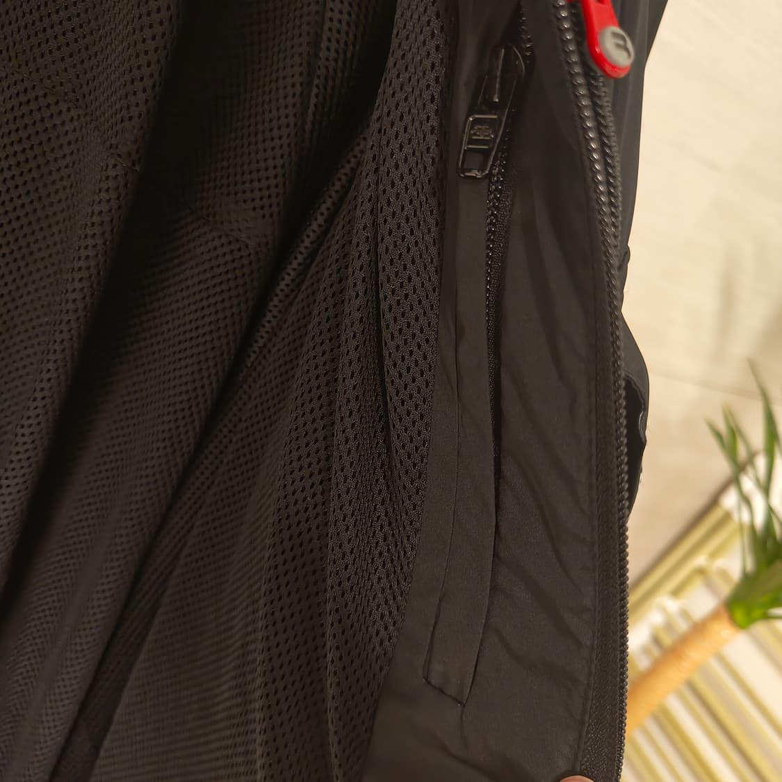 발렌시아가 테크니컬 유니티 자켓 48 상품이미지10