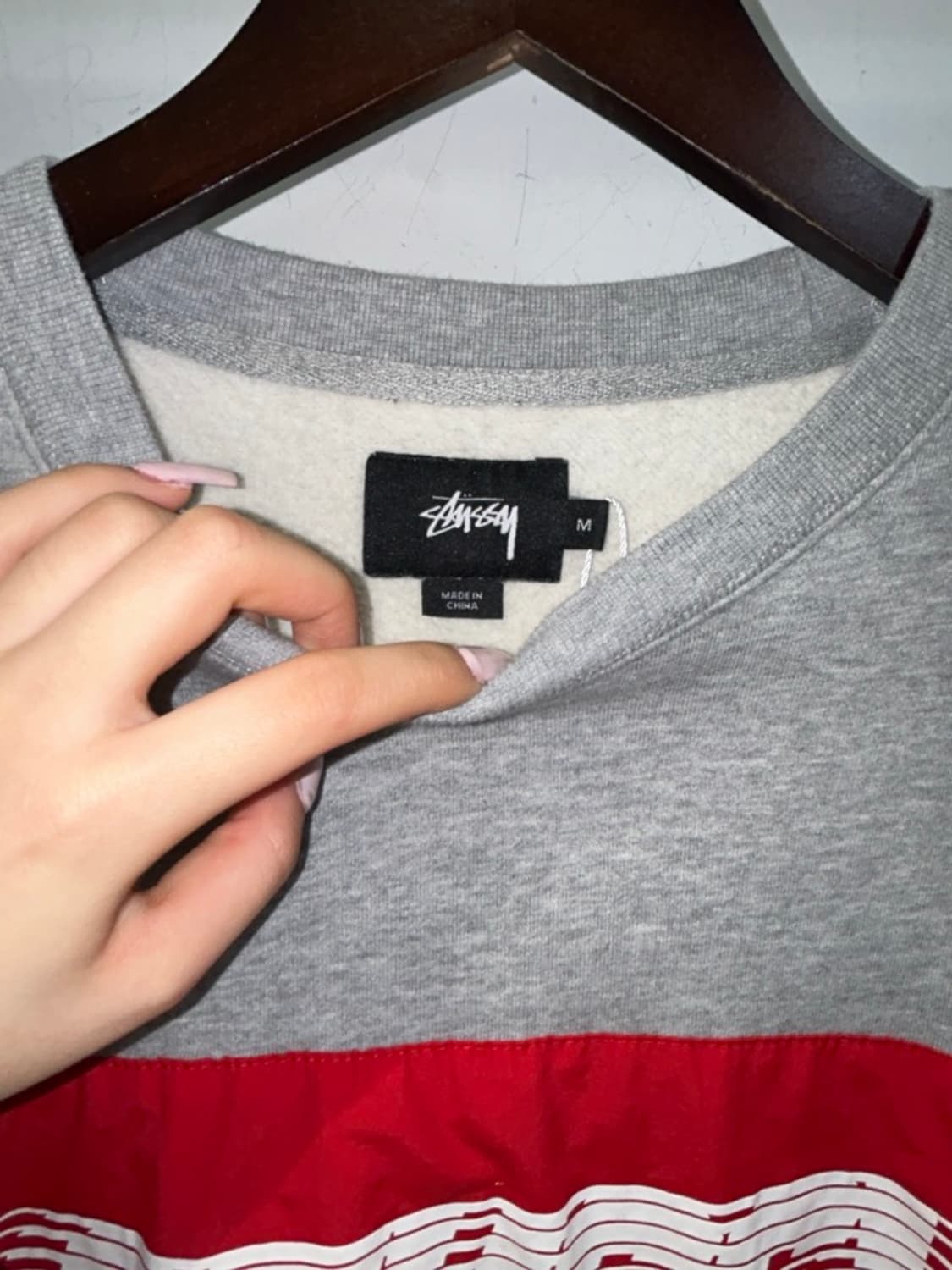 스투시 인터내셔널 배색 로고 스웻셔츠 상품이미지5