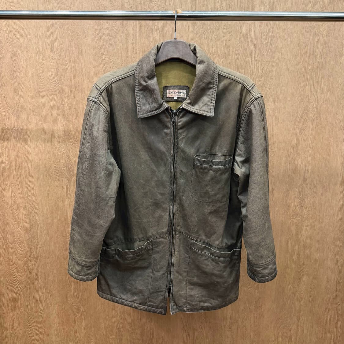 조르지오 아르마니 레더 집업 하프 코트 워싱 레더 텍스처 레귤러핏 브라운 상품이미지2