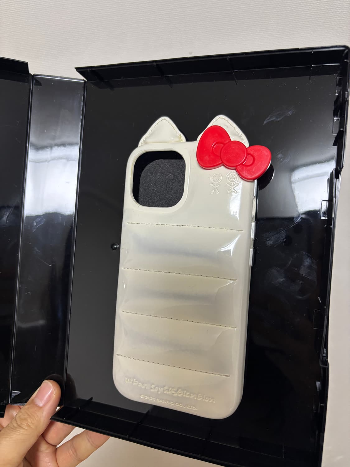 어반소피스티케이션 아이폰 15 상품이미지1