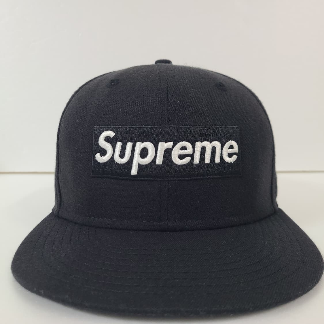 슈프림 X 뉴에라 박스로고 블랙 모자 캡 (57호~58호) 상품이미지2