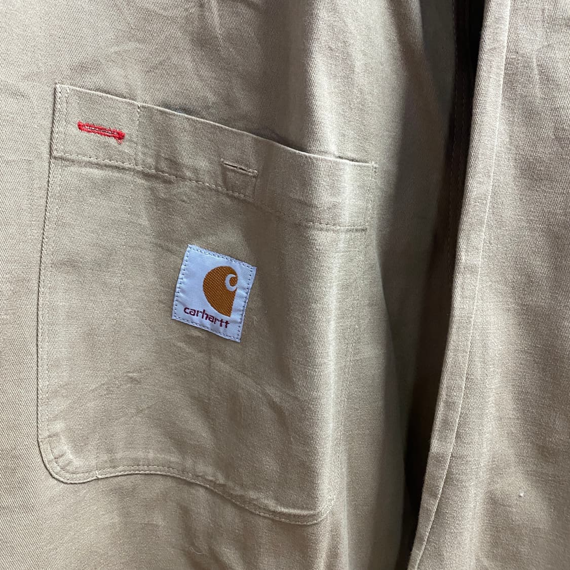 칼하트 포켓로고 베이지 투포켓 셔츠 B4030 상품이미지3