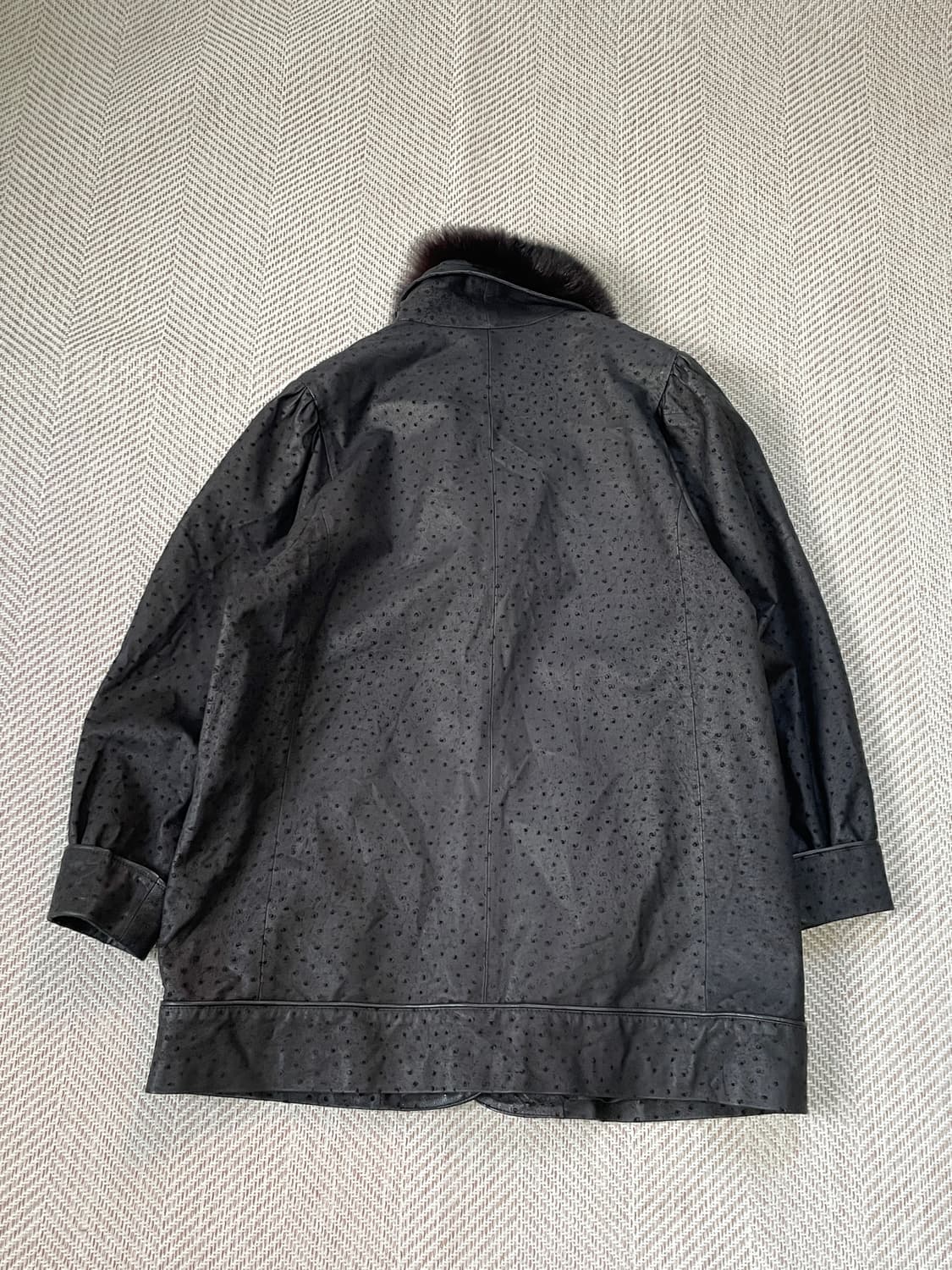 Georges 돈피 텍스처 위드 퍼카라 코트 J03352 상품이미지7