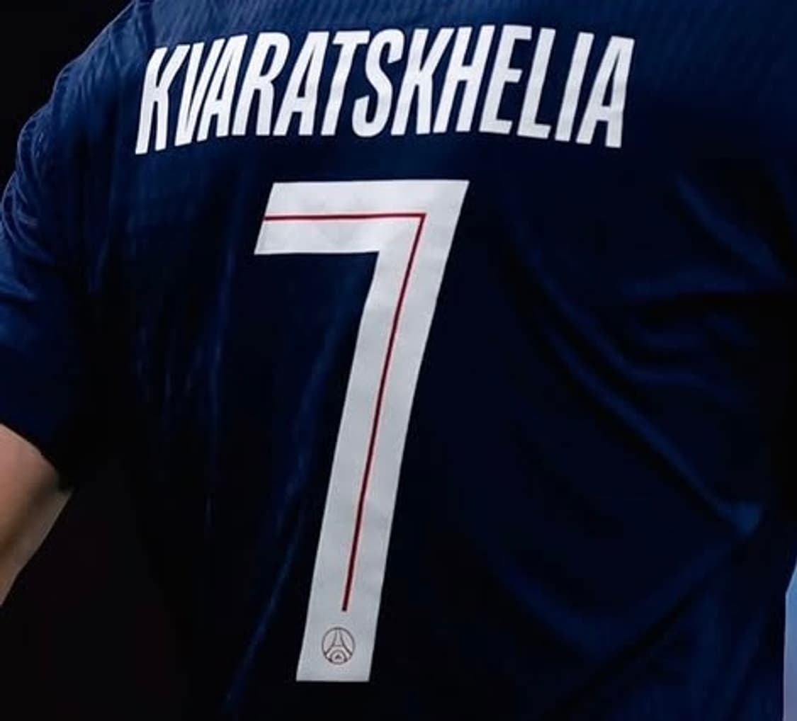 25/26 PSG 홈 유니폼 (흐비차 마킹) 상품이미지3