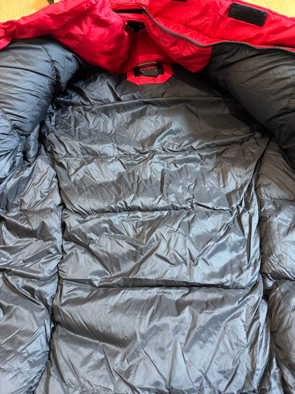 마운틴 하드웨어 앱솔루트 구스 패딩  상품이미지4