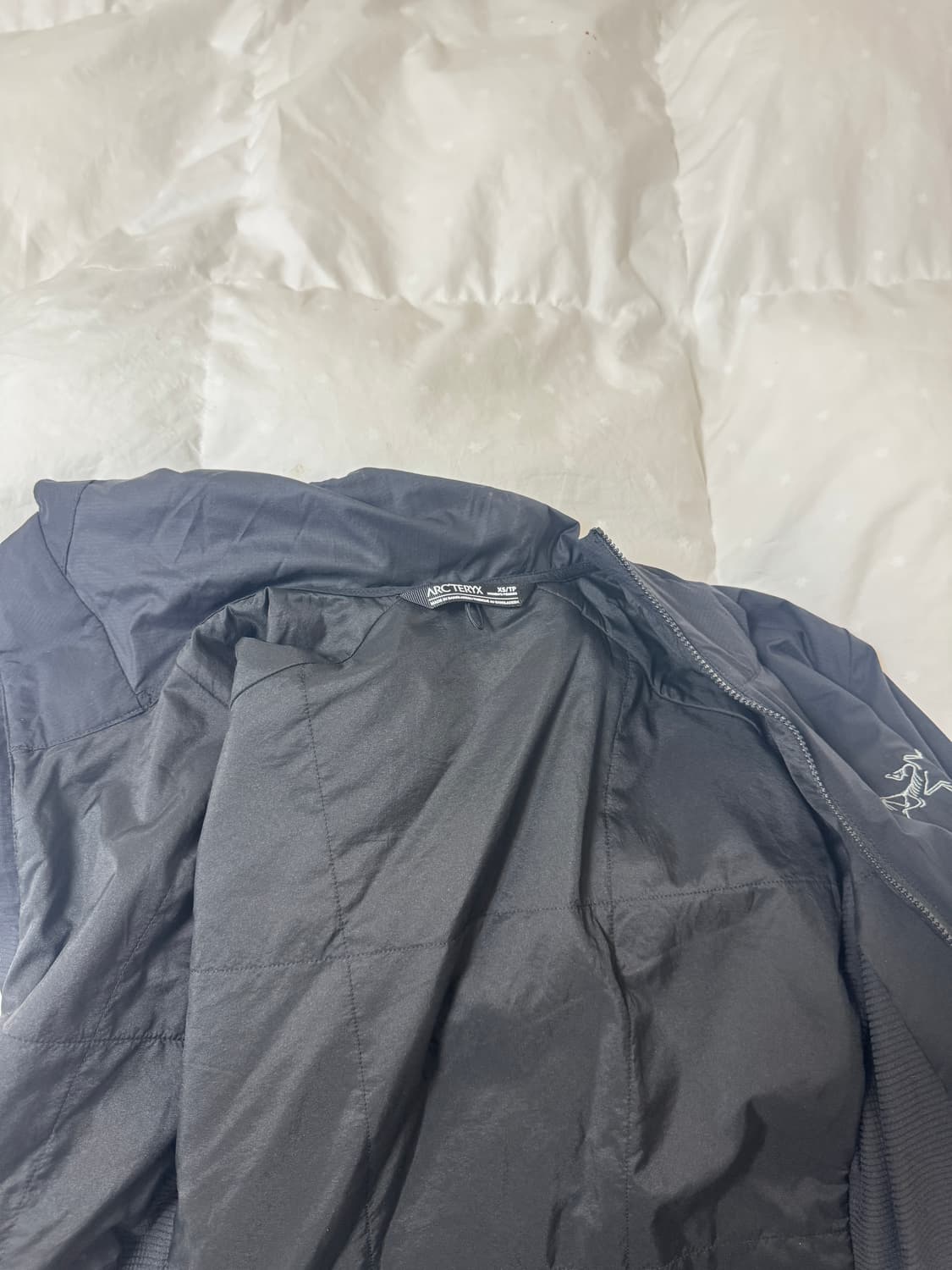 아크테릭스 아톰 라이트웨이트 후디 상품이미지3