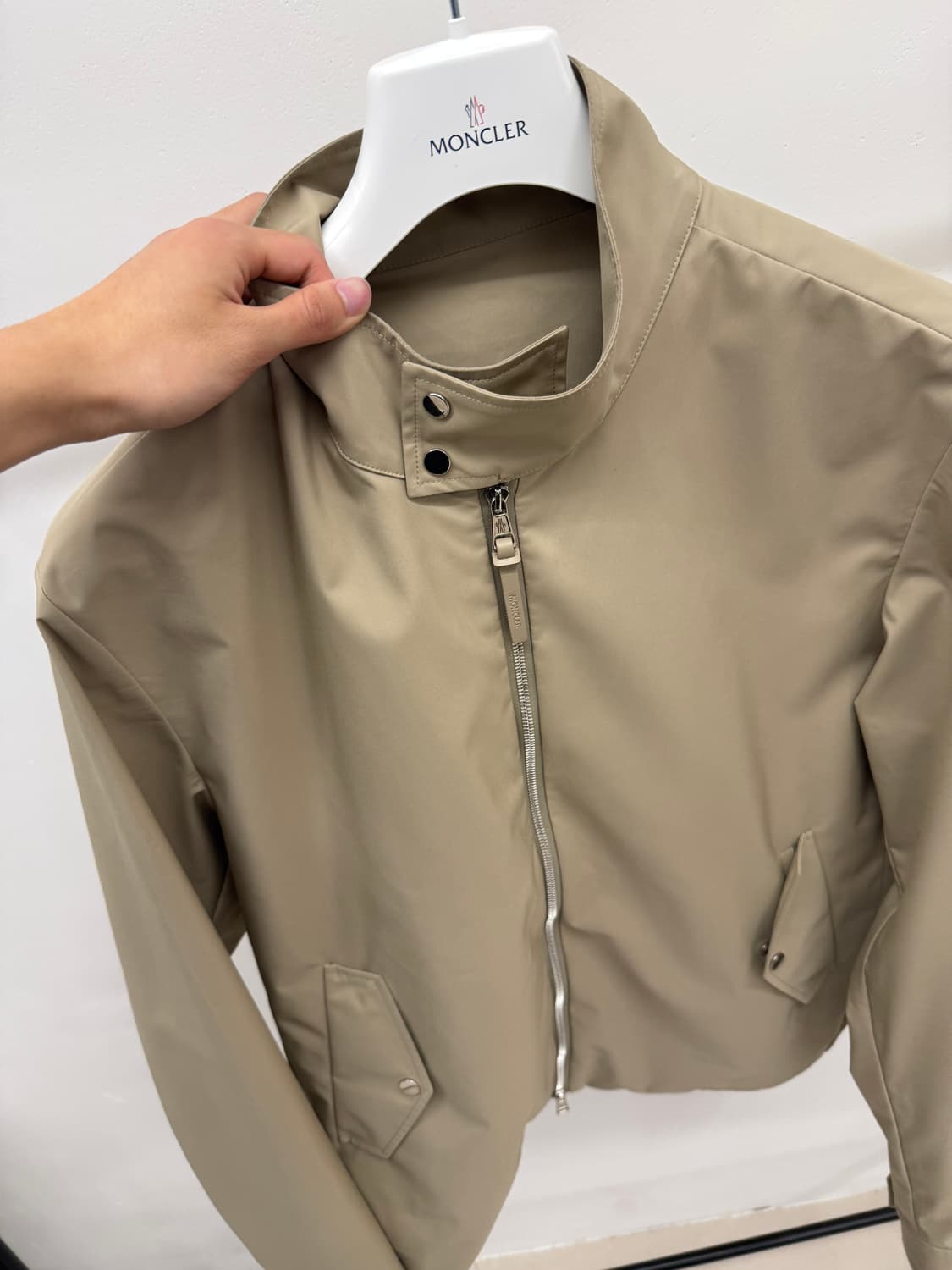 몽클레어 채버톤 바람막이 자켓 4사이즈 정품 상태좋음 상품이미지4