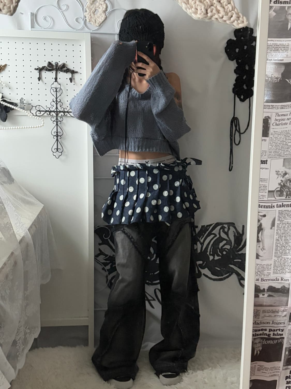 • Sky Blue Cut-Off Shoulder Cropped Knit 상품이미지3