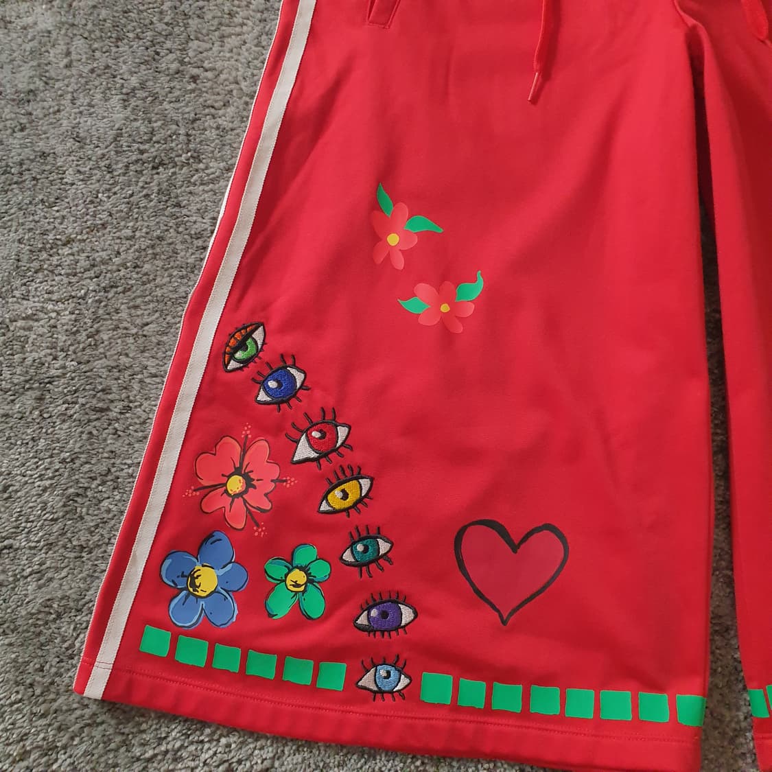 [무료배송] Adidas 퍼렐 윌리엄스 그래픽 반바지 상품이미지2