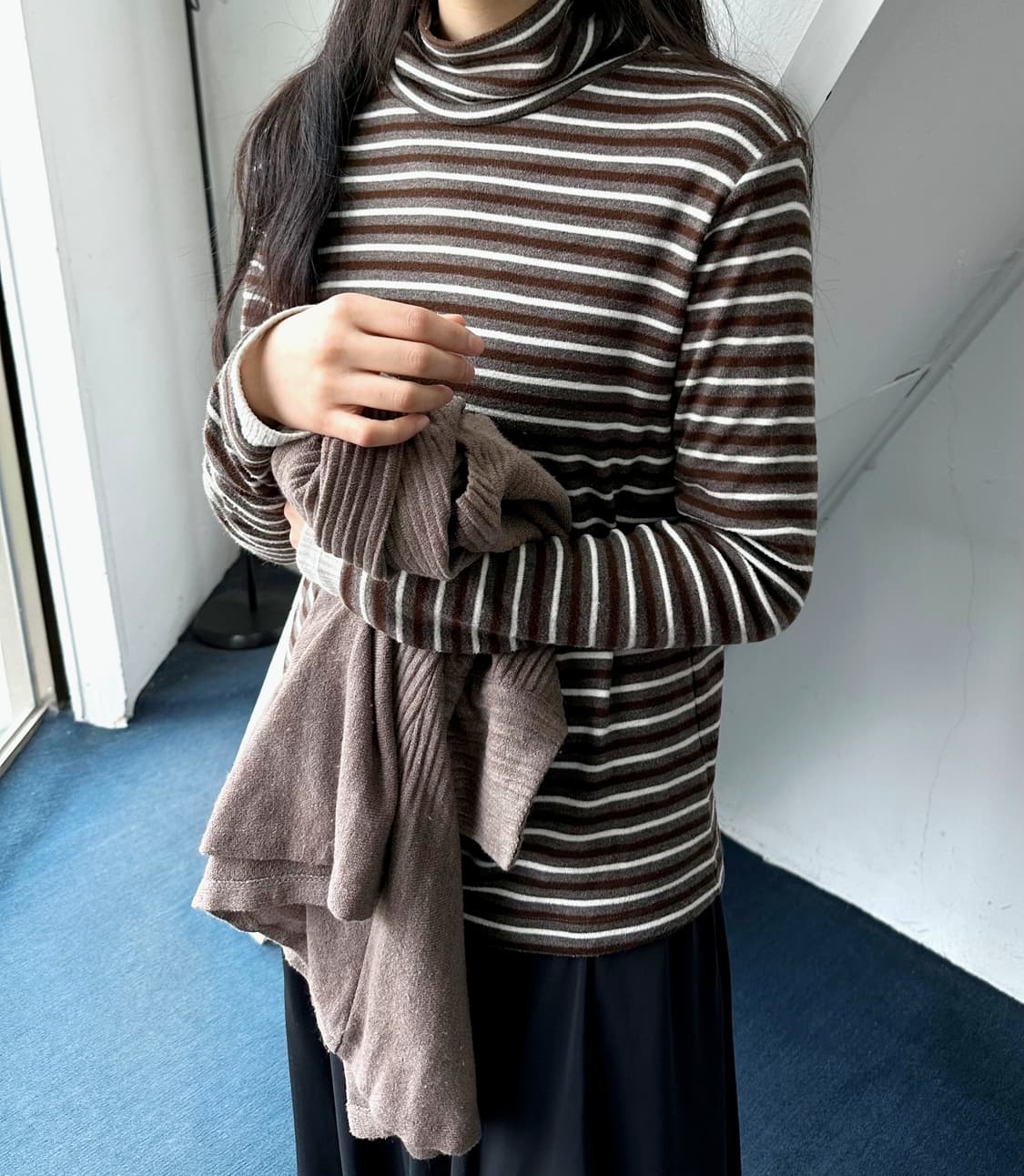 Design stripe stretched turtle neck top 상품이미지8