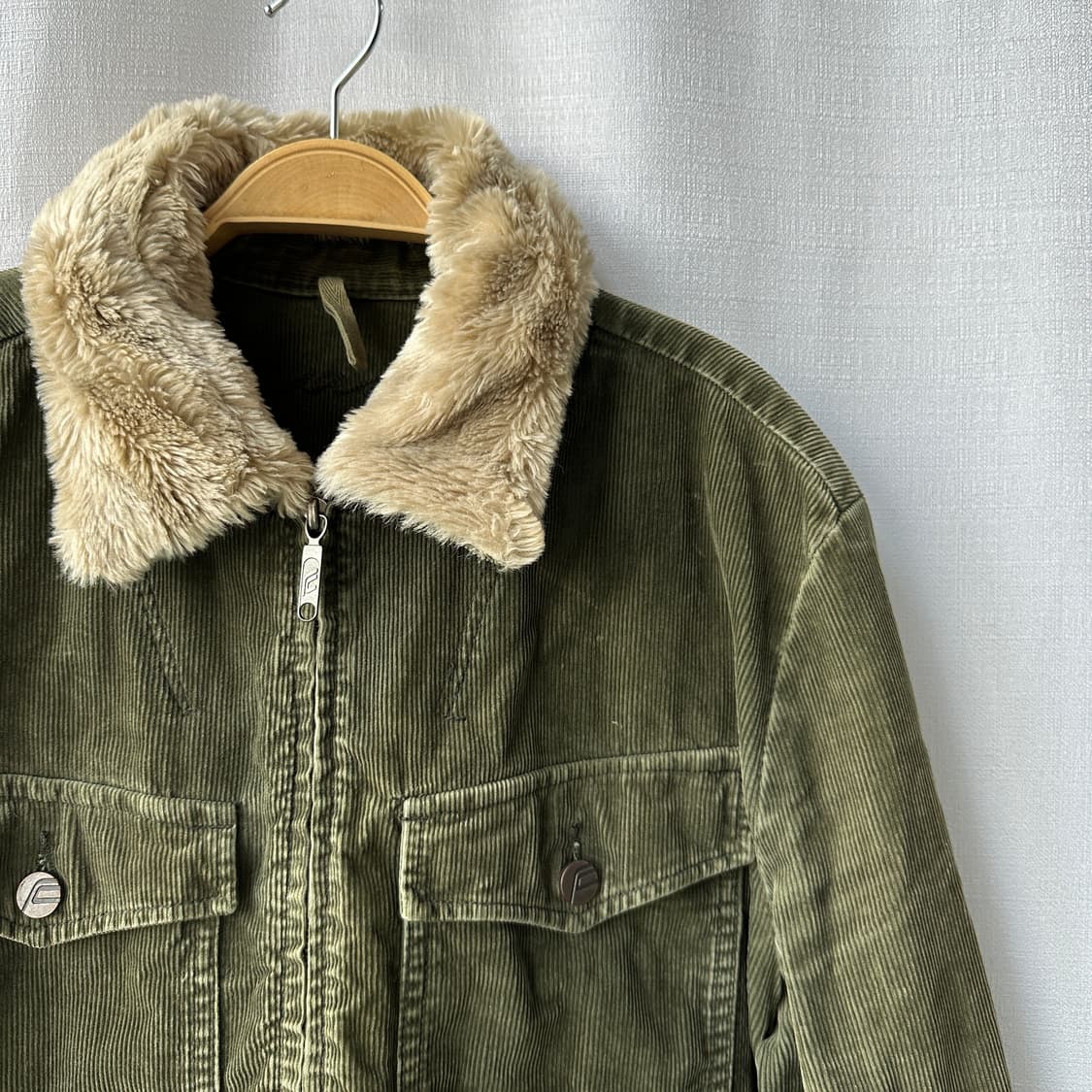 프렌치 커넥션 플리스 카라 코듀로이 자켓 카키 M 상품이미지2