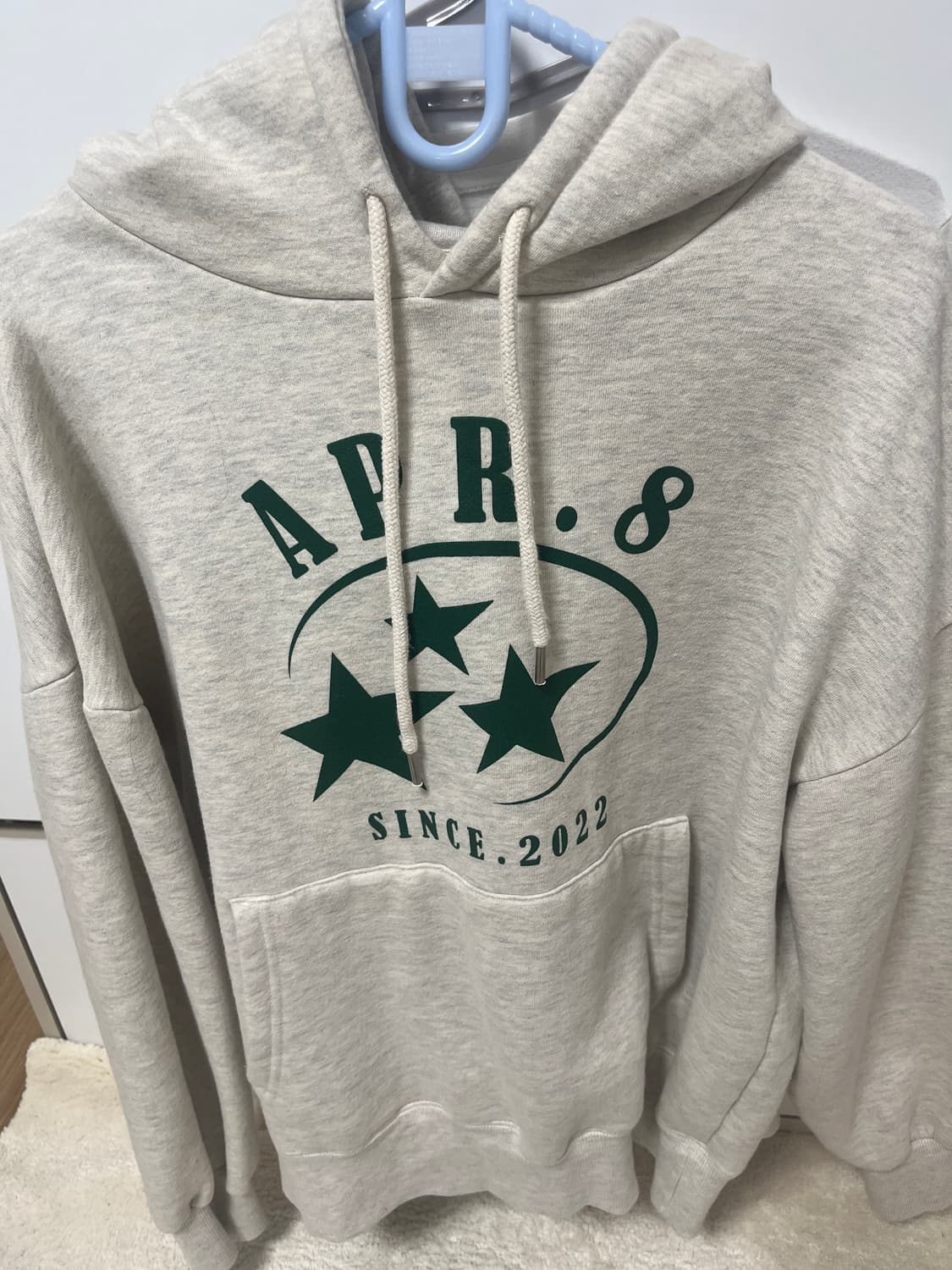 에이프릴에잇 후드티 상품이미지3