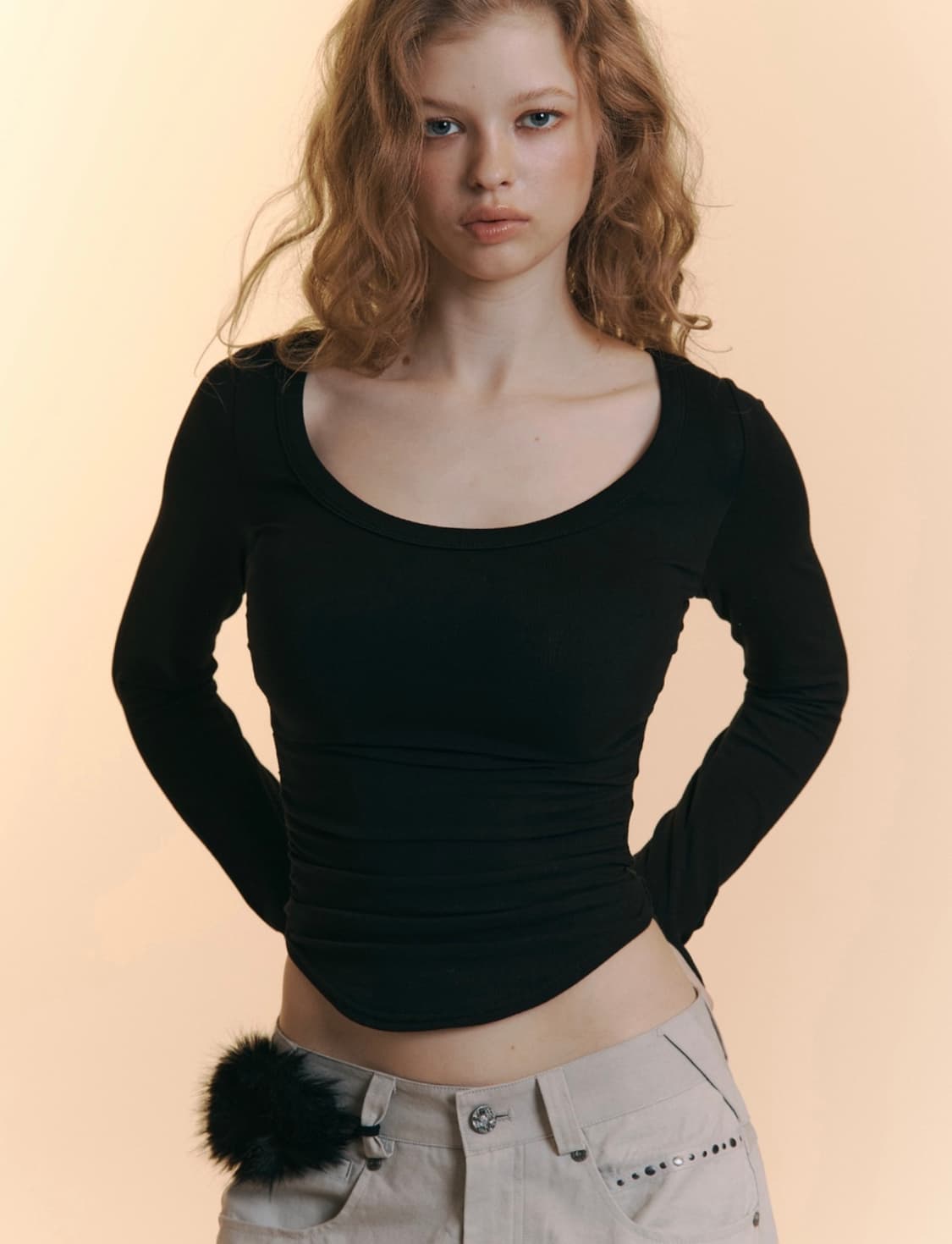 플리즈노팔로우 모모셔링탑 블랙 상품이미지1