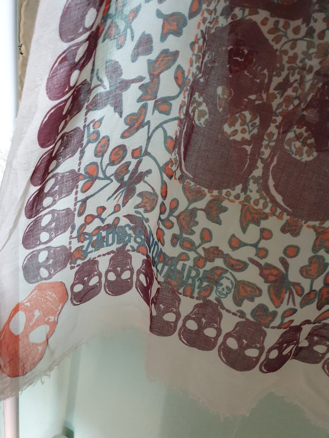 자딕앤볼테르 모달100 머플러 스카프 상품이미지3