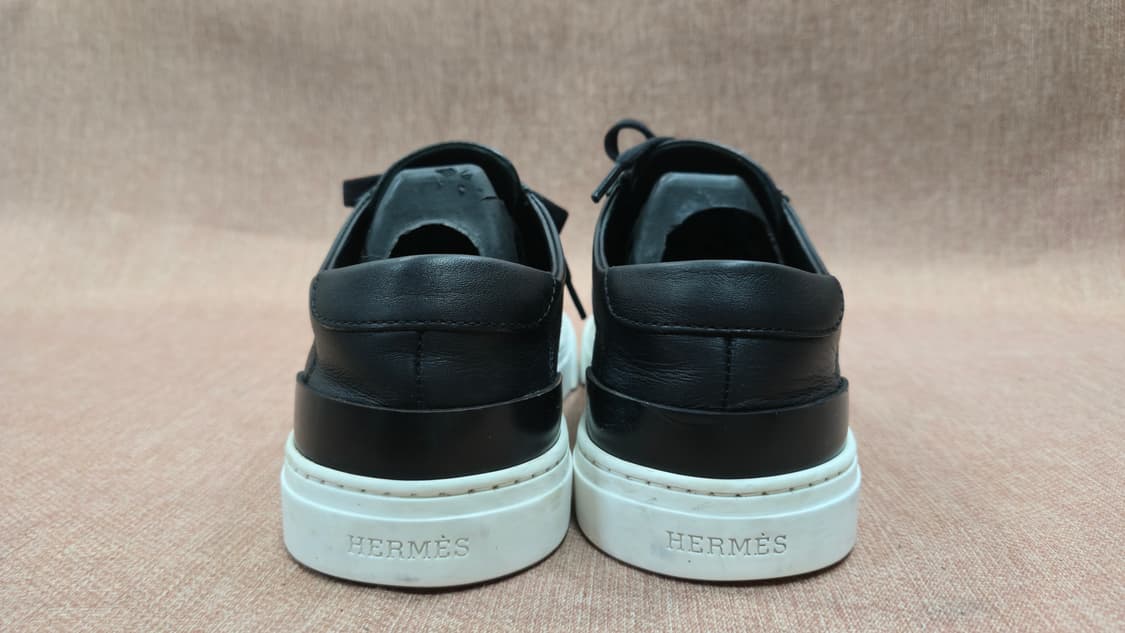 에르메스 정품  37사이즈- 딥 블랙 카프스킨 레더 스니커즈 상품이미지5