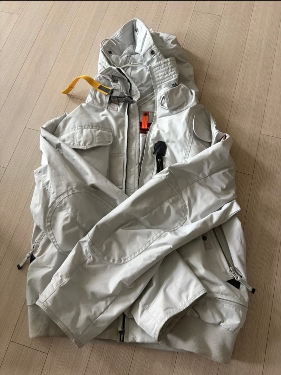 파점 라이트 핸드 마스터피스 22fw 상품이미지3