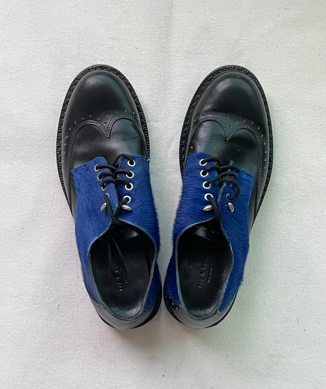 랙앤본 투톤 송치 브로그 옥스포드 가죽 더비 슈즈 / 블랙 블루 상품이미지1